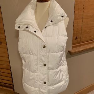 Old Navy White Puffer Vest